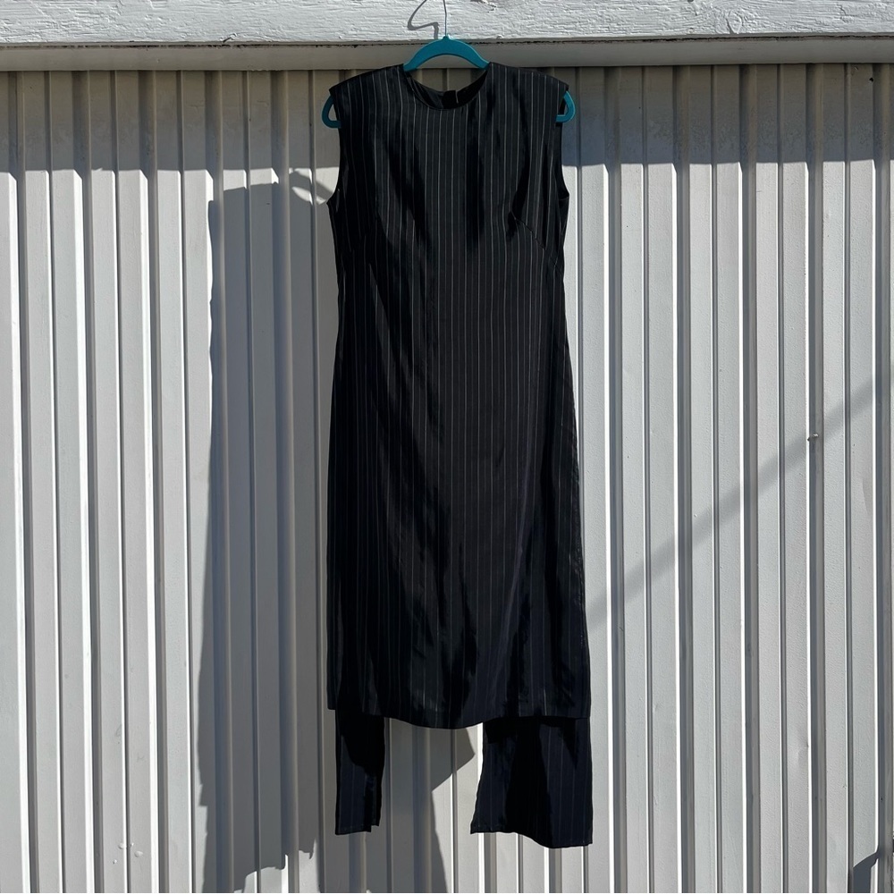 AALTO black‎ pin stripe sleeveless layered hem midi dress